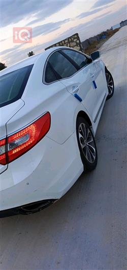 هيونداي أزيرا